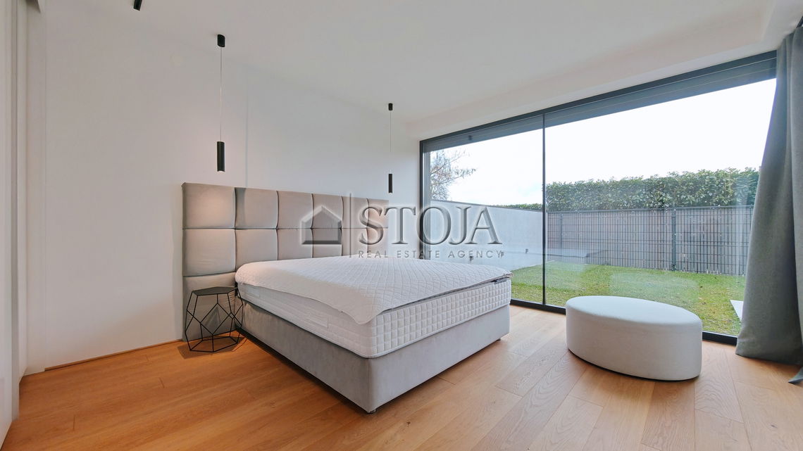 Location: Ljubljana City, Šiška, Podutik