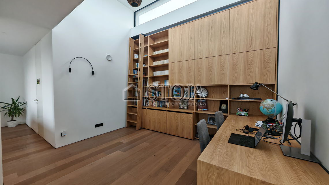 Lokacija: Ljubljana mesto, Vič-Rudnik, Rudnik