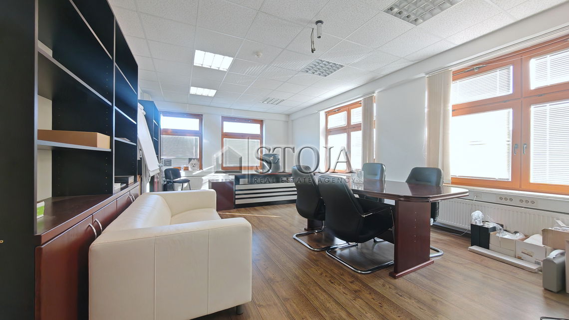 Location: Ljubljana City, Bežigrad, Bežigrad