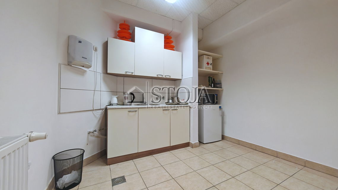 Location: Ljubljana City, Bežigrad, Bežigrad