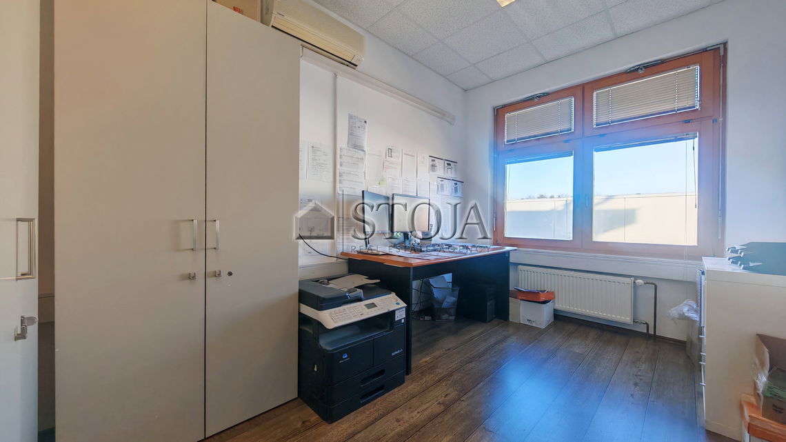 Location: Ljubljana City, Bežigrad, Bežigrad