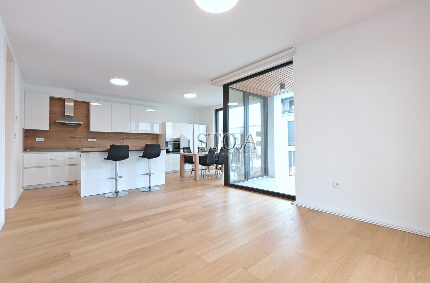 Lokacija: Ljubljana okolica, Grosuplje, Šmarje - Sap