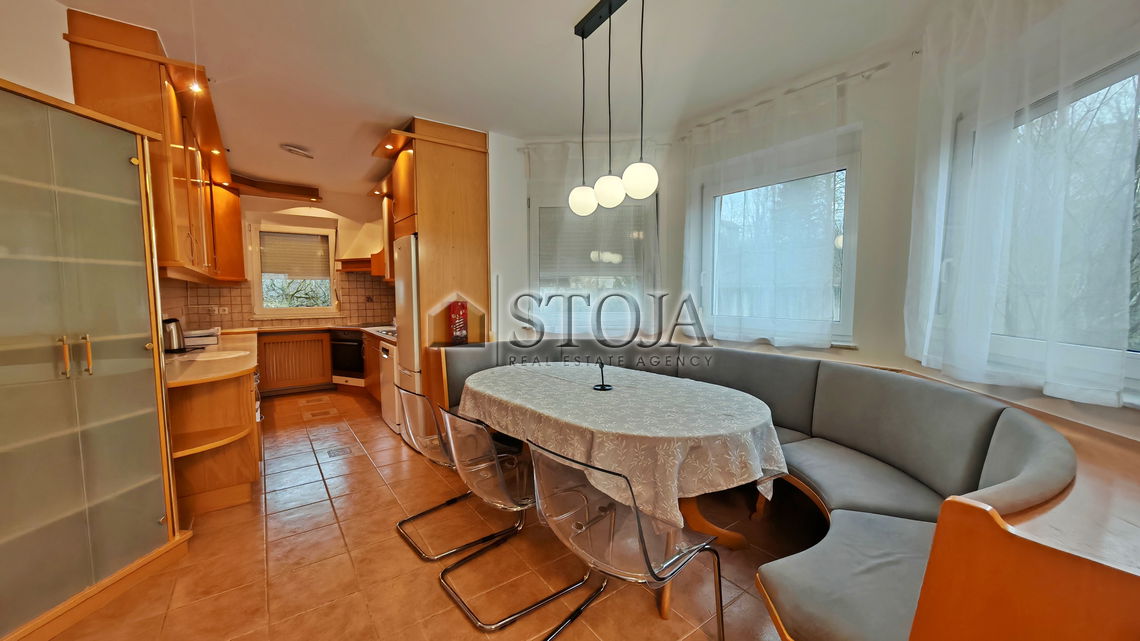 Location: Ljubljana City, Bežigrad, Bežigrad