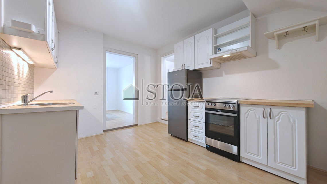 Location: Ljubljana City, Moste-Polje, Polje