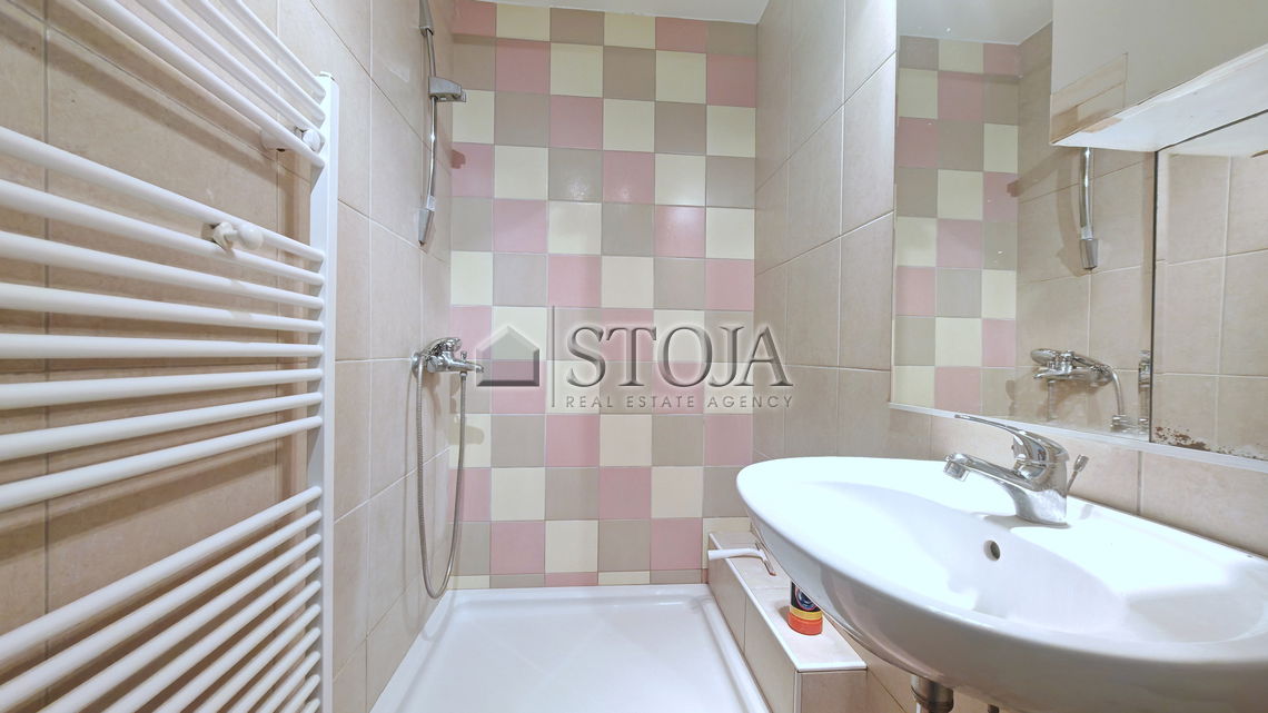 Location: Ljubljana City, Moste-Polje, Polje