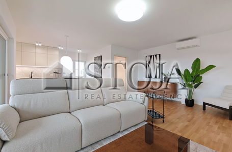 Location: Ljubljana City, Bežigrad, Ježica