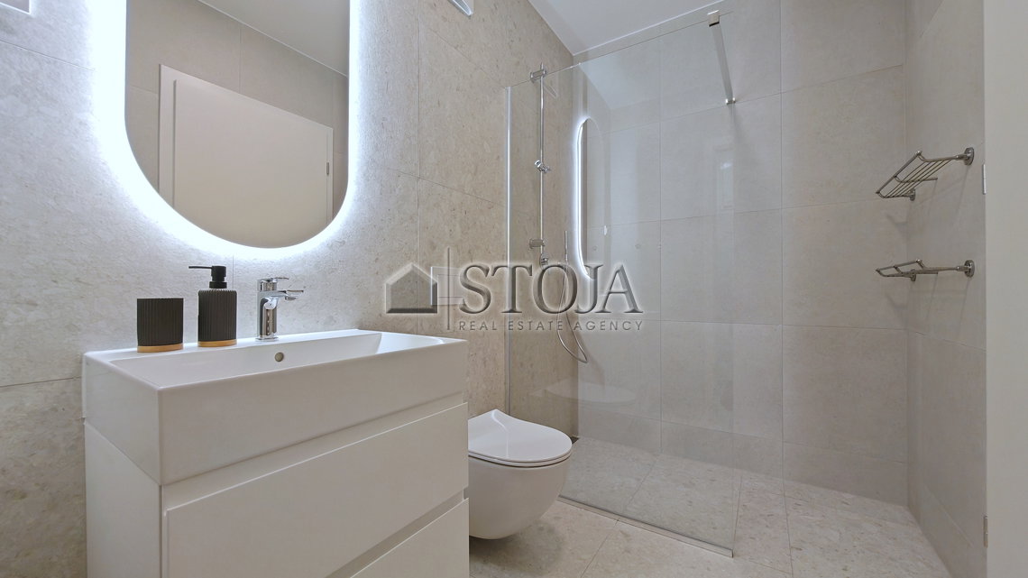 Lokacija: Ljubljana mesto, Bežigrad, Ježica