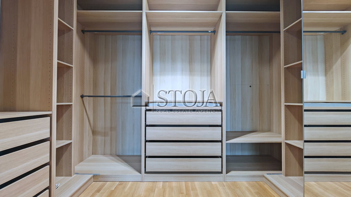 Lokacija: Ljubljana mesto, Bežigrad, Ježica