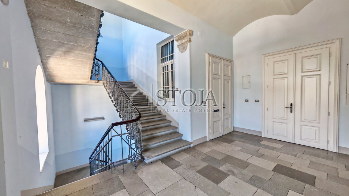 Location: Ljubljana mesto, Center, Center