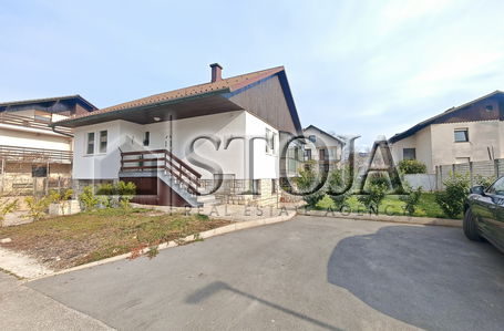 Location: Ljubljana mesto, Bežigrad, Črnuče