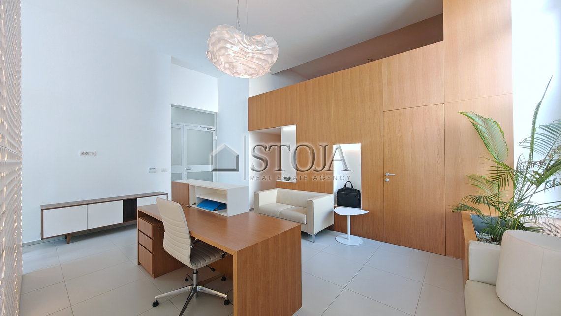 Lokacija: Ljubljana mesto, Vič-Rudnik, Brdo