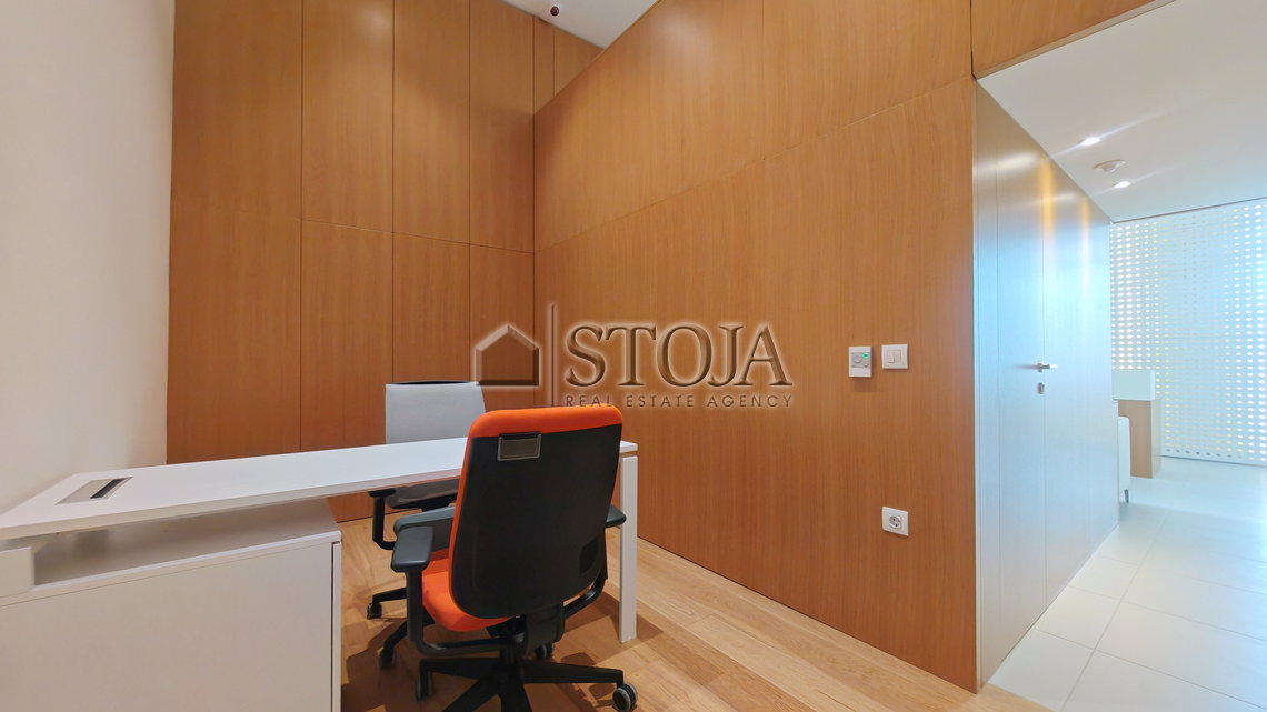 Lokacija: Ljubljana mesto, Vič-Rudnik, Brdo