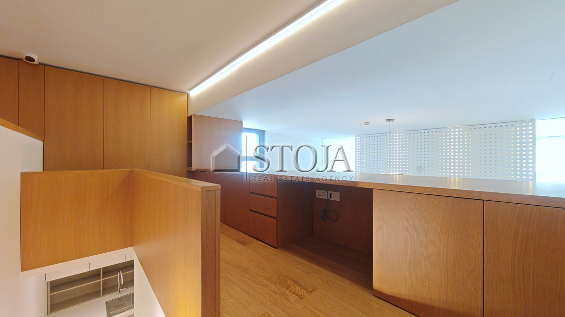 Lokacija: Ljubljana mesto, Vič-Rudnik, Brdo