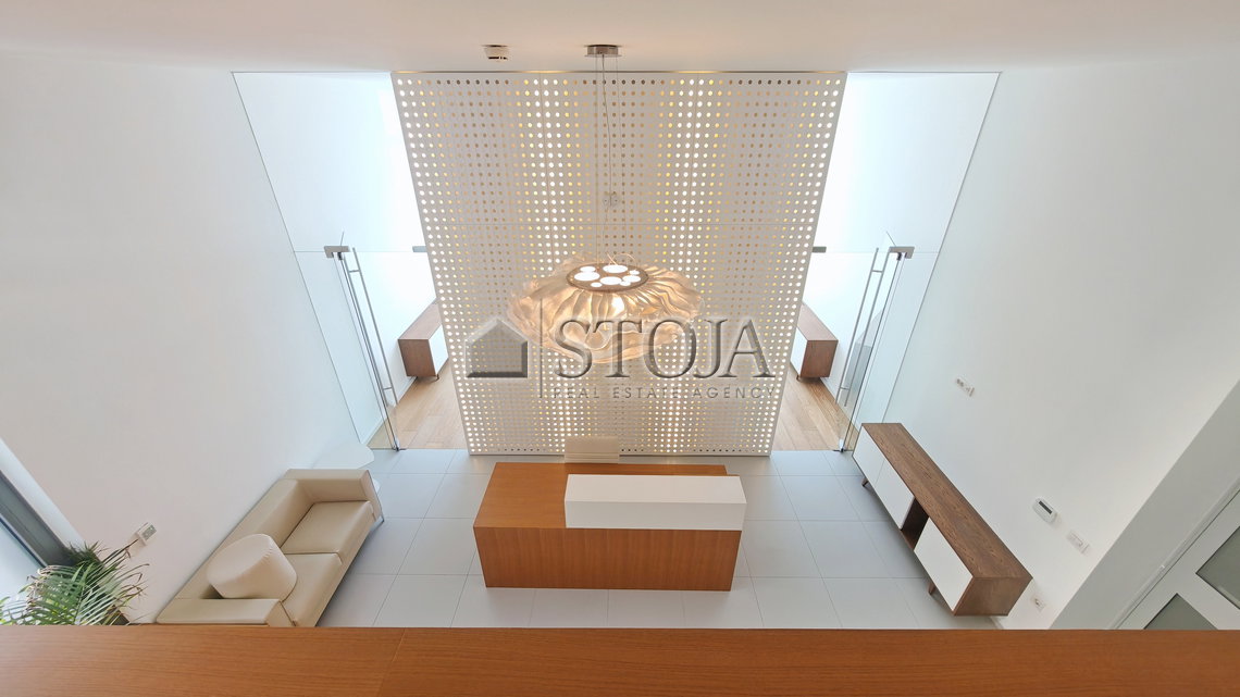 Lokacija: Ljubljana mesto, Vič-Rudnik, Brdo