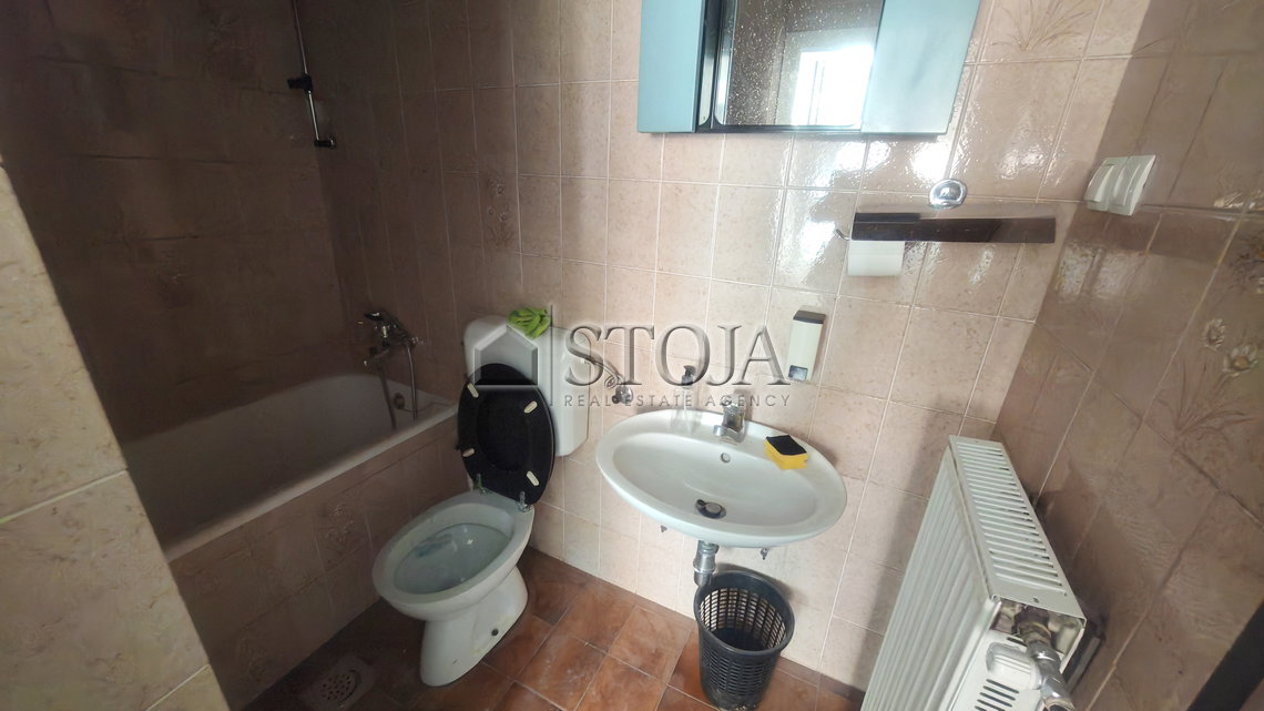 Lokacija: Ljubljana mesto, Šiška, Vižmarje