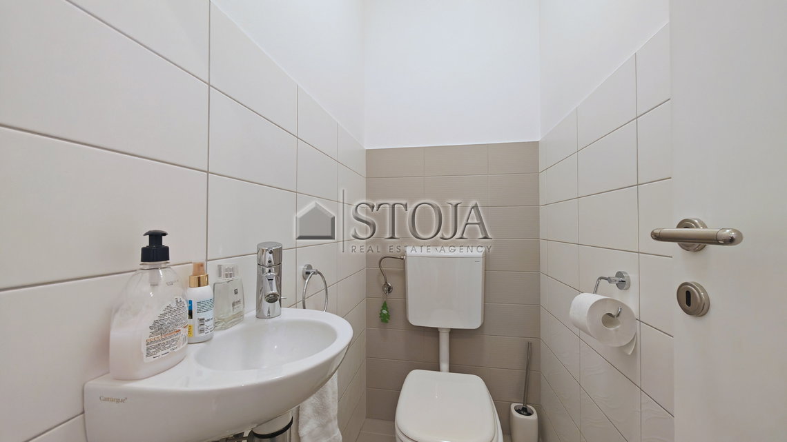 Lokacija: Ljubljana mesto, Šiška, Brod