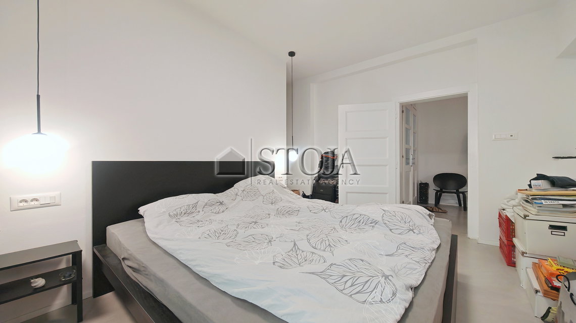 Location: Ljubljana mesto, Vič-Rudnik, Kolezija