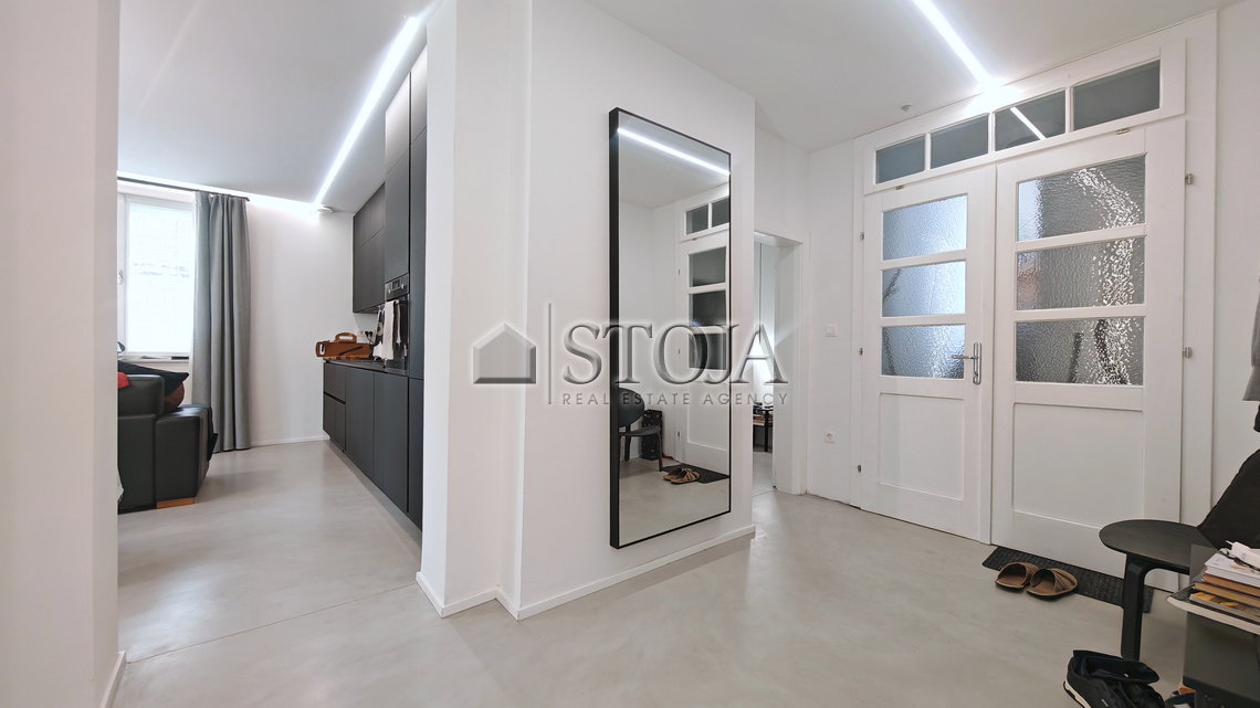 Location: Ljubljana mesto, Vič-Rudnik, Kolezija