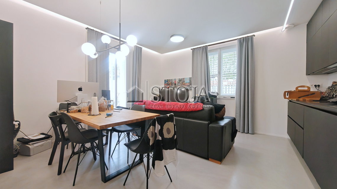 Location: Ljubljana mesto, Vič-Rudnik, Kolezija