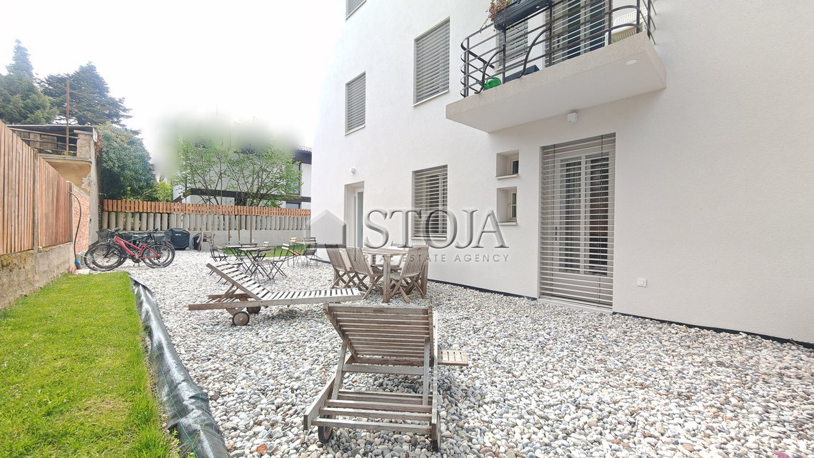 Location: Ljubljana mesto, Vič-Rudnik, Kolezija