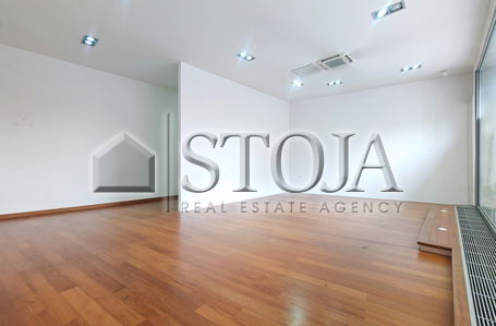 Location: Ljubljana mesto, Center, Center