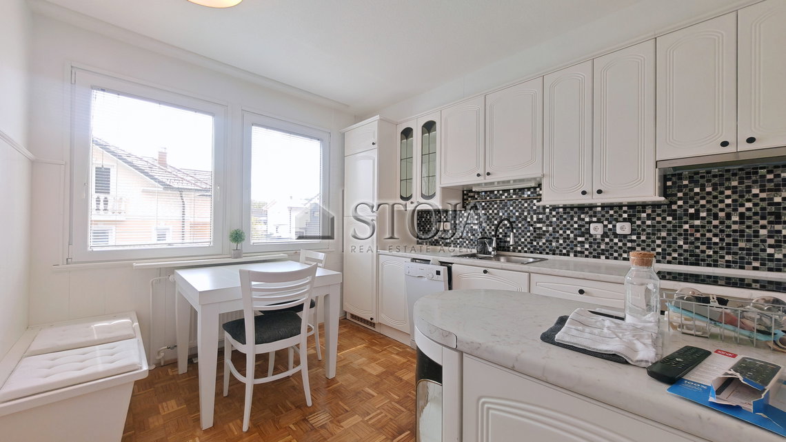 Location: Ljubljana mesto, Bežigrad, Črnuče