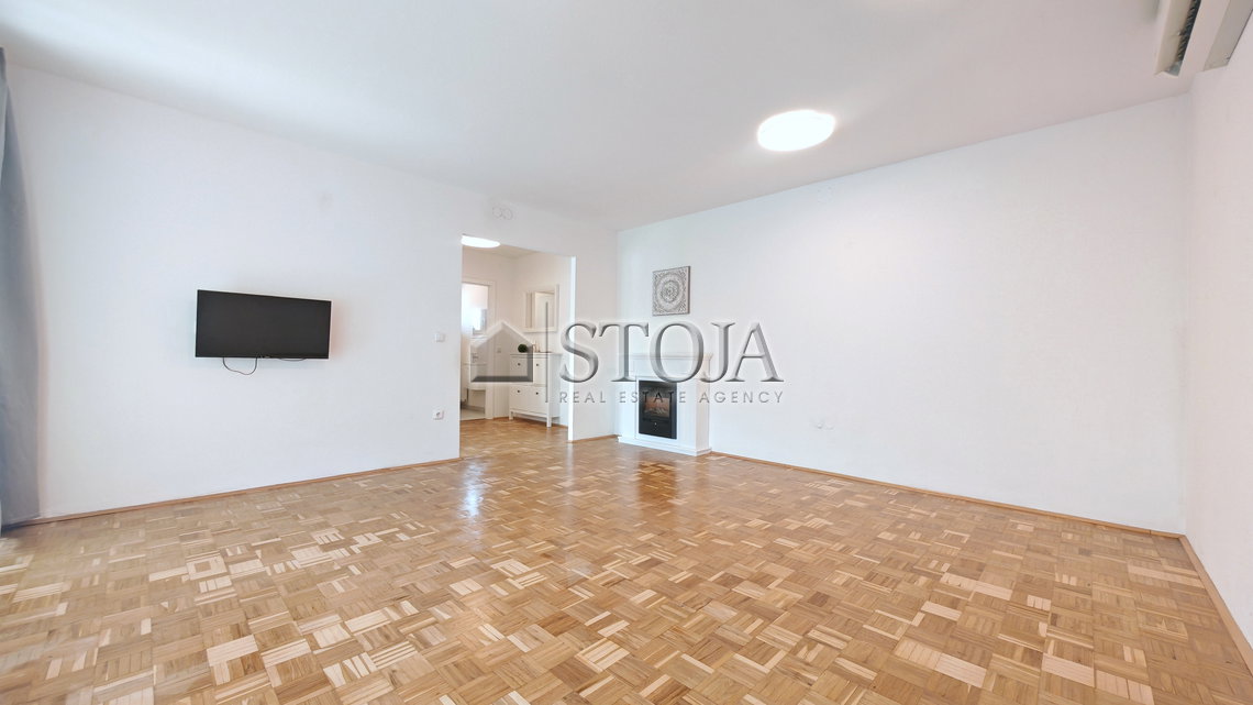 Location: Ljubljana mesto, Bežigrad, Črnuče