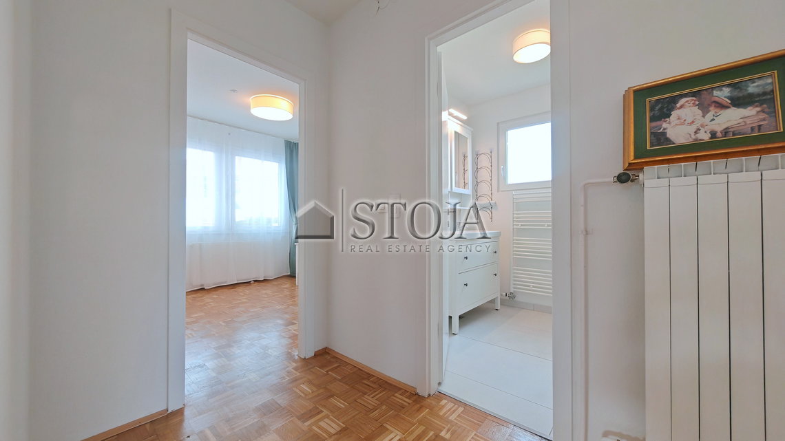 Location: Ljubljana mesto, Bežigrad, Črnuče