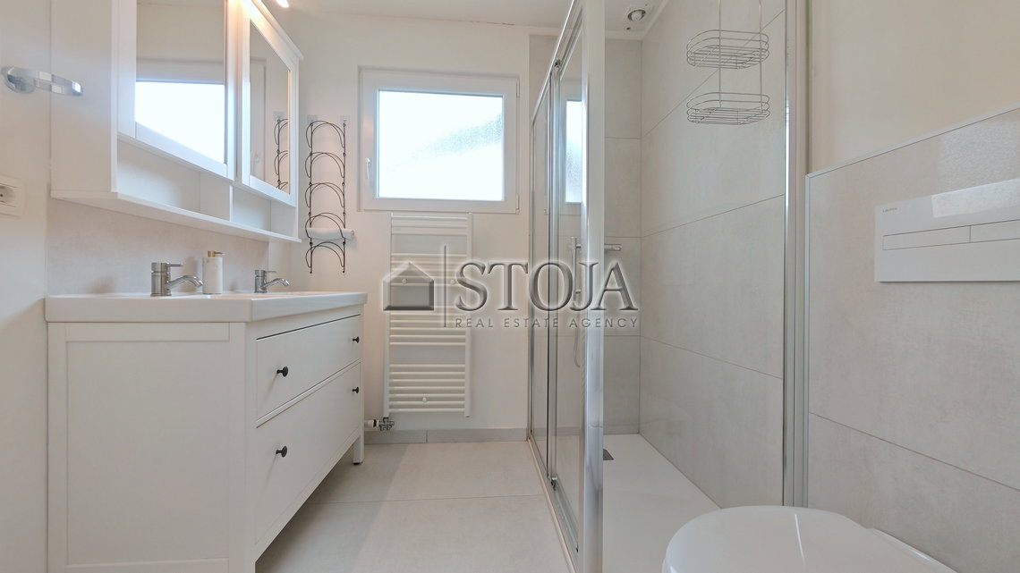 Location: Ljubljana mesto, Bežigrad, Črnuče