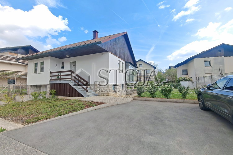 Location: Lubiana, Bežigrad, Črnuče
