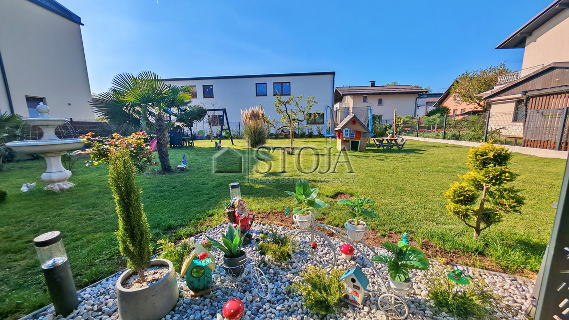 Location: Ljubljana mesto, Moste-Polje, Novo Polje