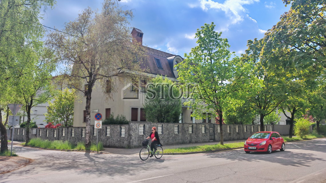 Lokacija: Ljubljana mesto, Bežigrad, Bežigrad