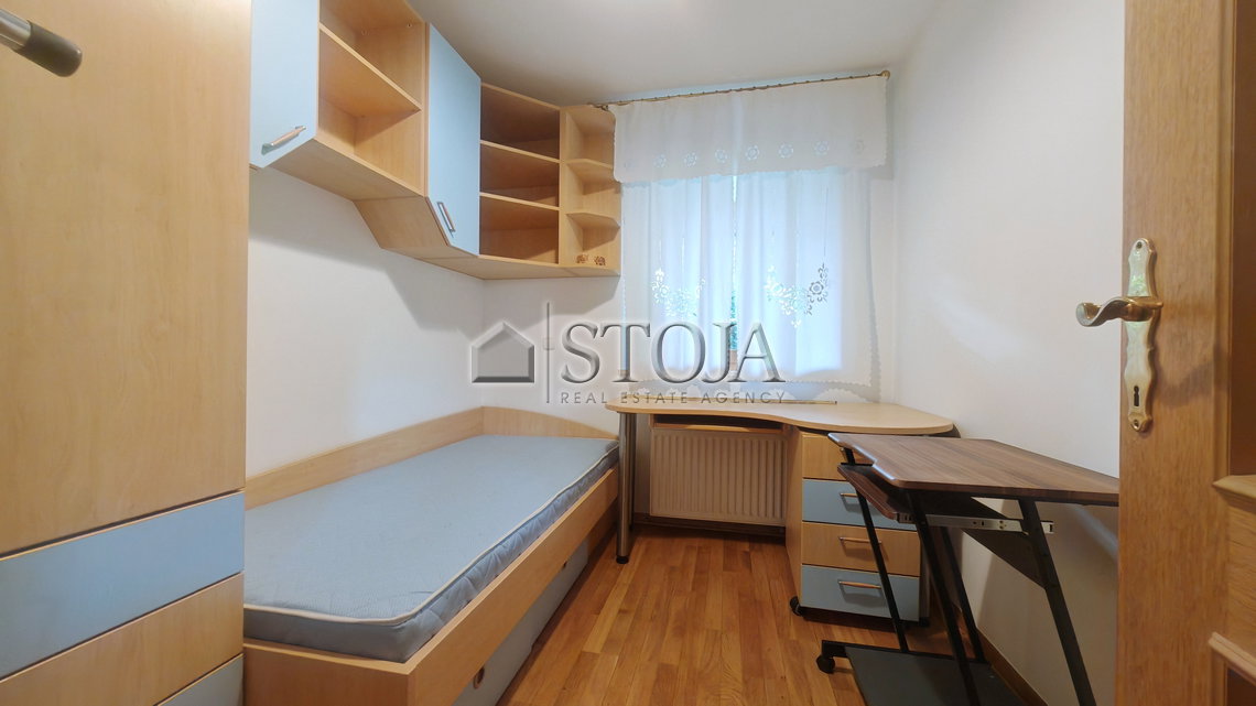 Lokacija: Ljubljana okolica, Mengeš, Mengeš