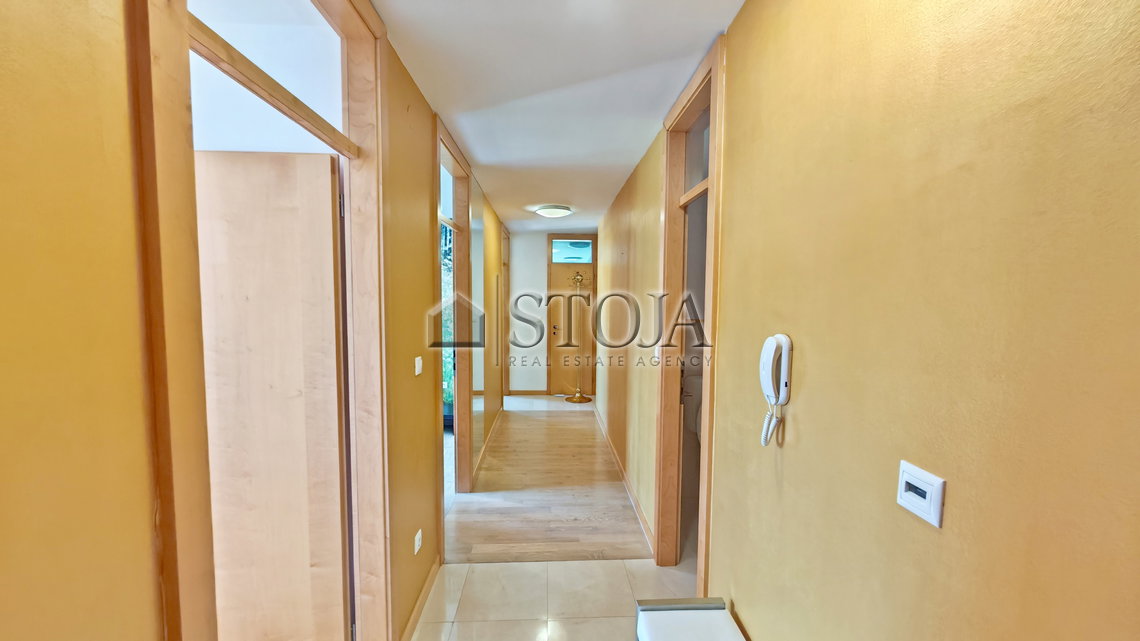 Location: Ljubljana mesto, Šiška, Zg. Šiška
