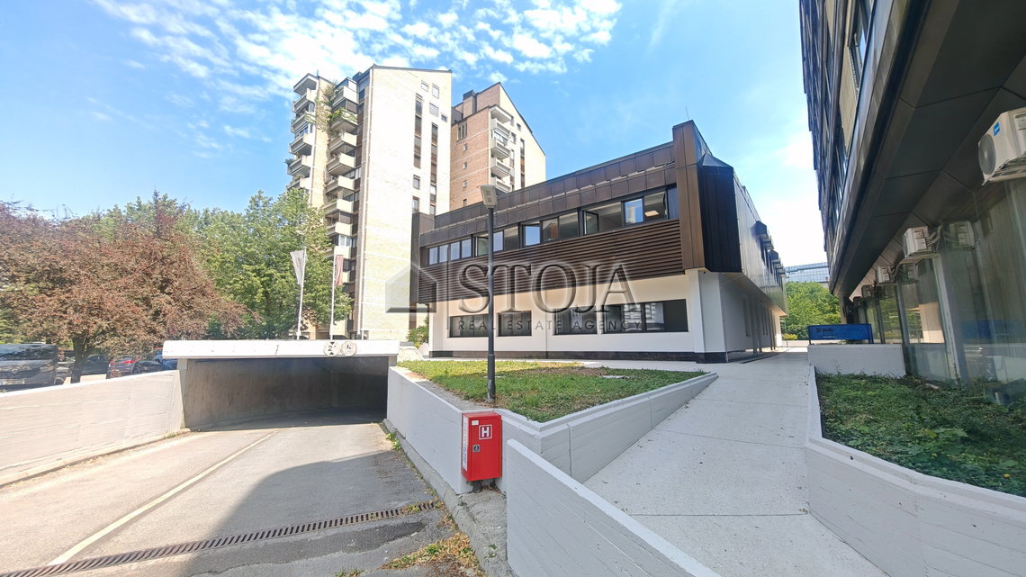 Location: Ljubljana mesto, Bežigrad, Bežigrad