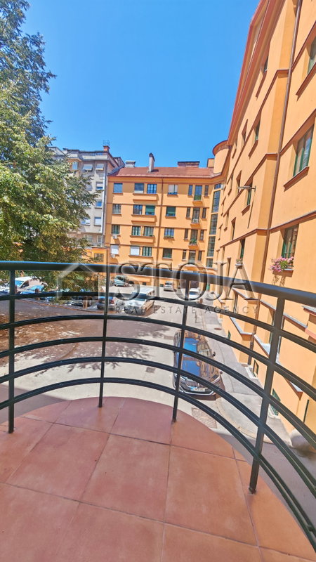 Location: Ljubljana mesto, Center, Center