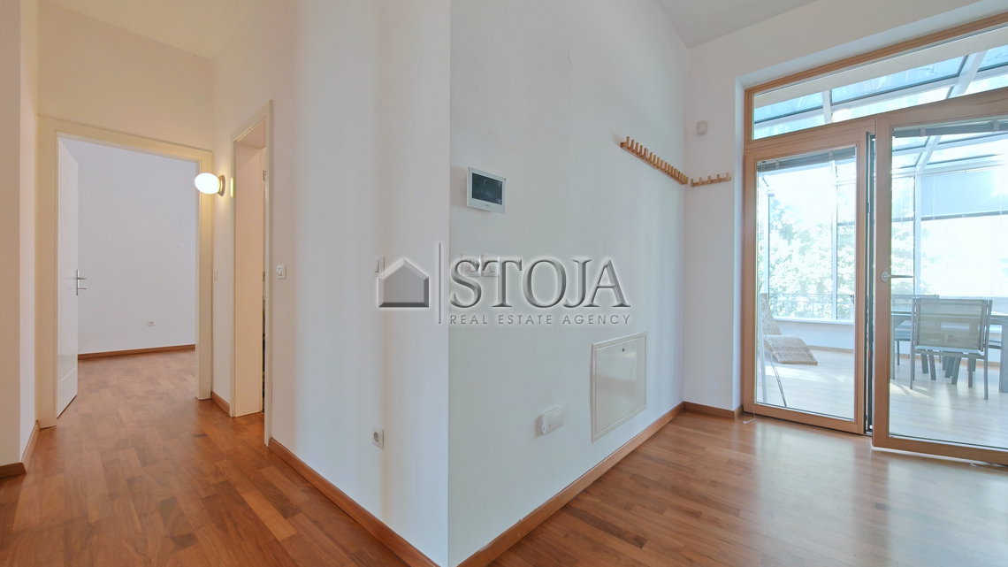 Location: Ljubljana mesto, Center, Center