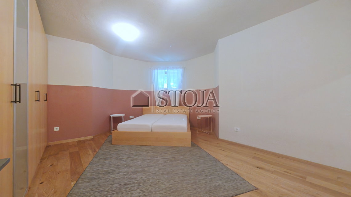 Location: Ljubljana mesto, Center, Center