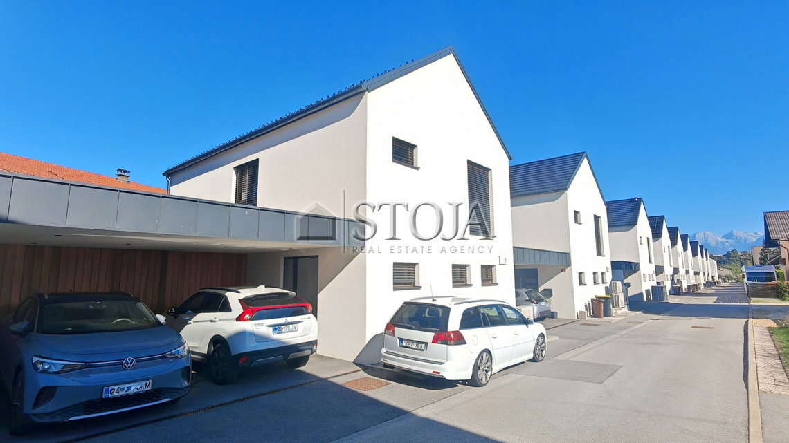 Lokacija: Ljubljana okolica, Medvode, Vaše