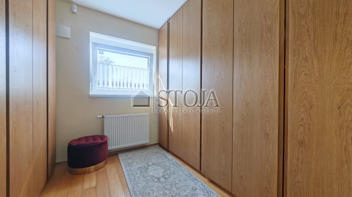 Lokacija: Ljubljana okolica, Trzin, Trzin