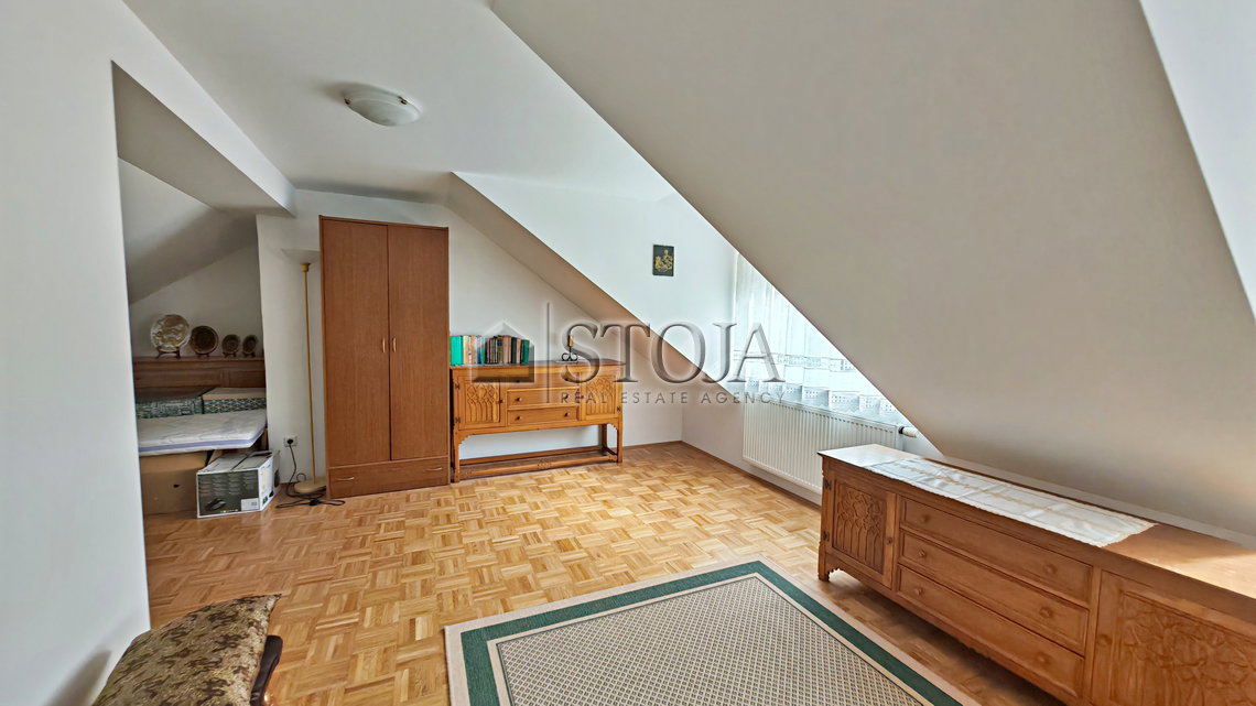 Location: Ljubljana mesto, Šiška