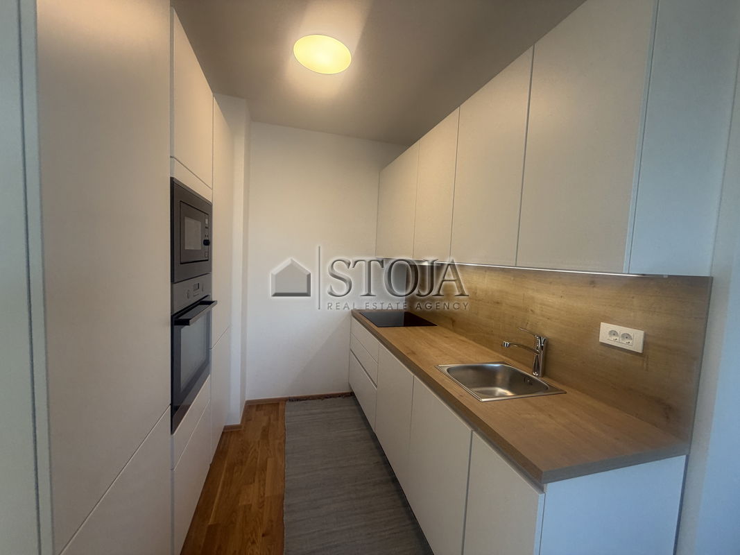 Location: Ljubljana City, Šiška, Šiška