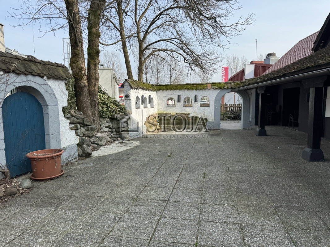 Location: Ljubljana okolica, Vrhnika, Vrhnika