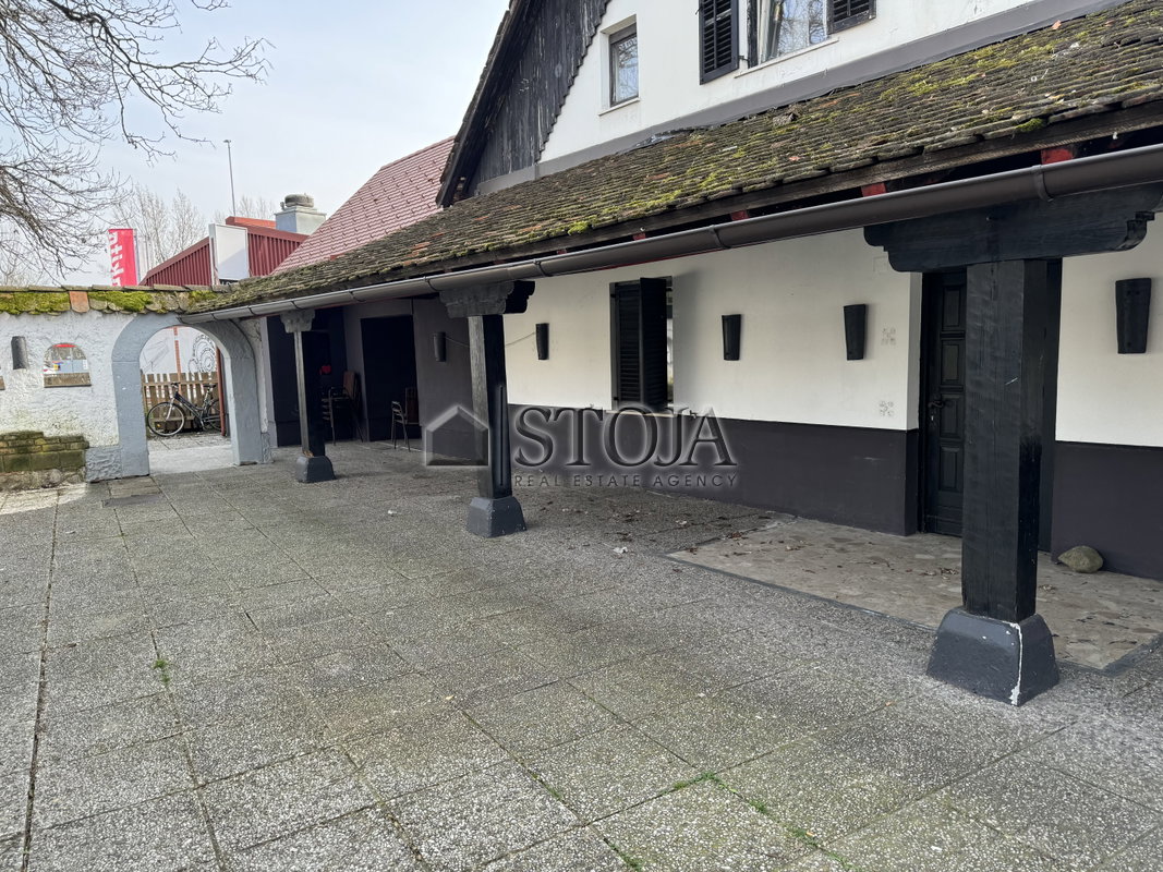 Location: Ljubljana okolica, Vrhnika, Vrhnika