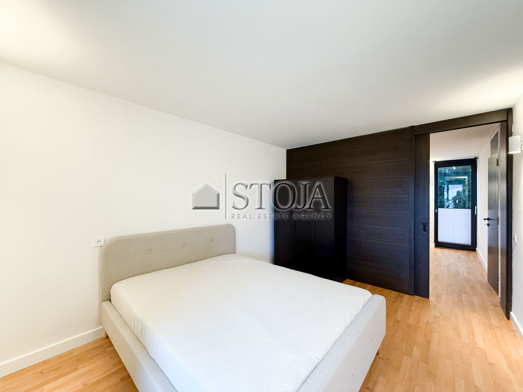 Lokacija: Ljubljana mesto, Šiška, Koseze