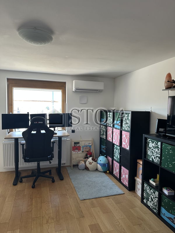 Location: Ljubljana City, Šiška, Šiška