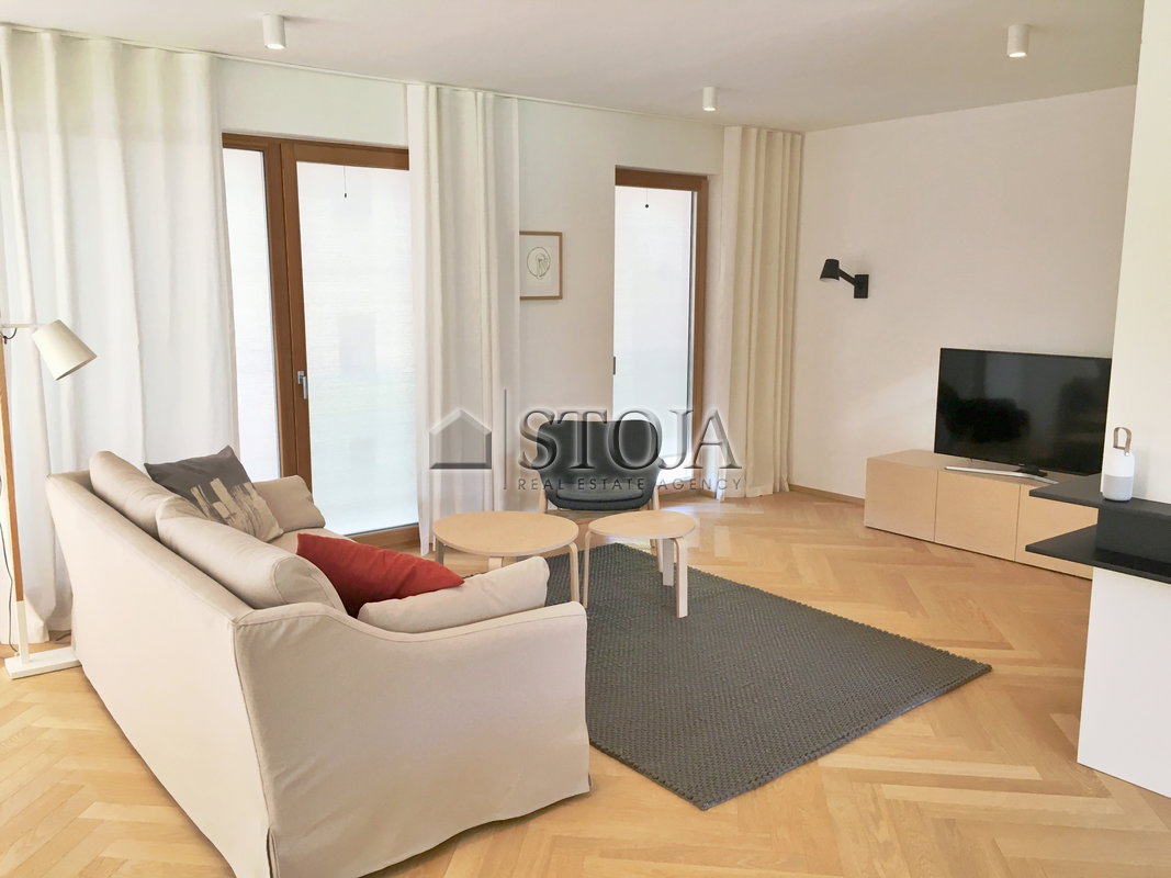 Location: Ljubljana mesto, Vič-Rudnik, Rožna dolina