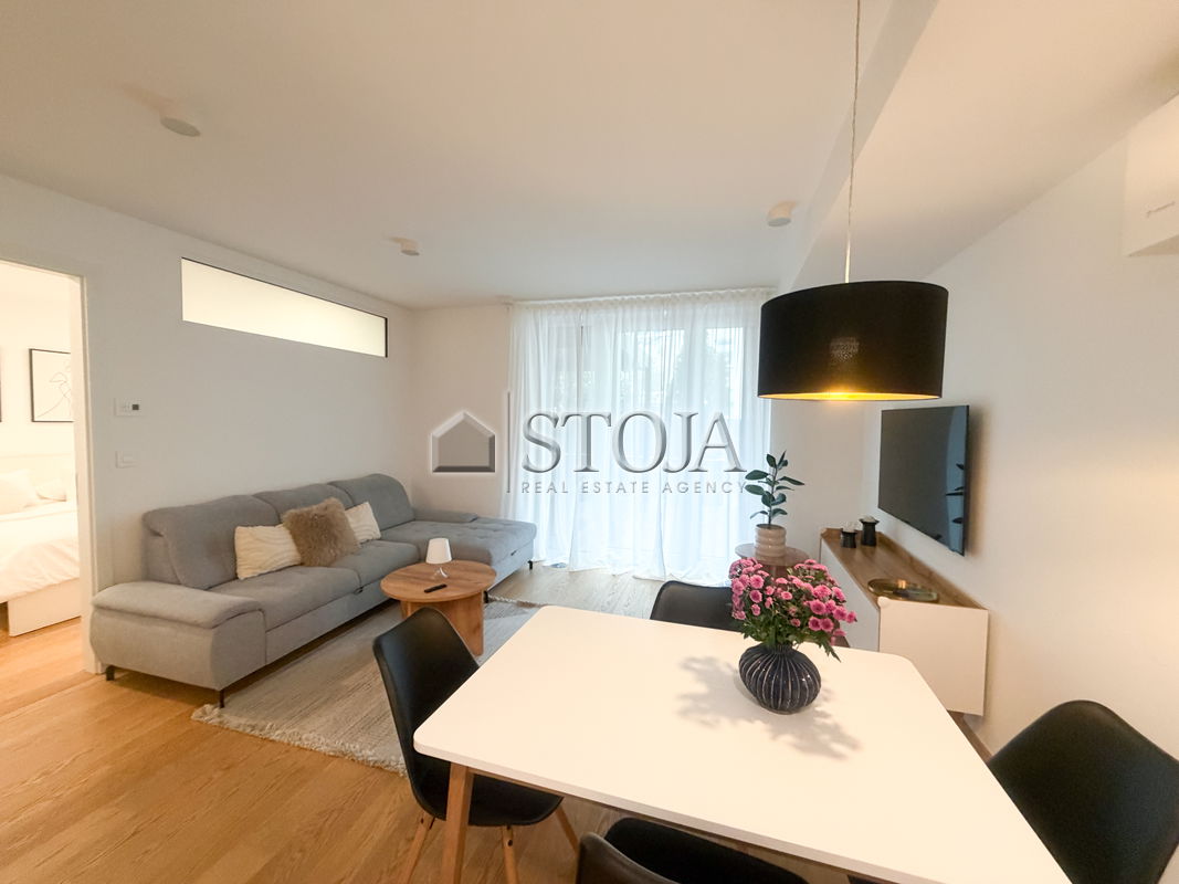 Lokacija: Ljubljana mesto, Center, Prule