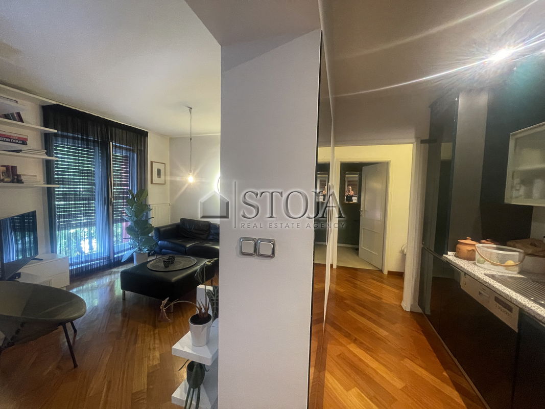 Lokacija: Ljubljana mesto, Vič-Rudnik, Trnovo