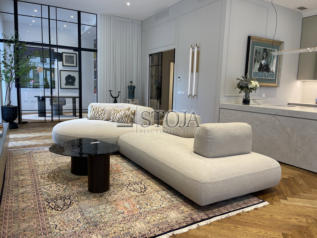 Location: Ljubljana mesto, Center, Center